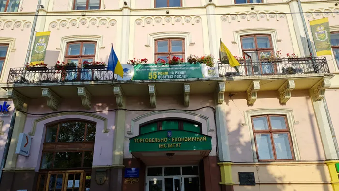 Перший корпус 2